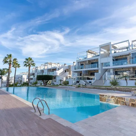 Cenuela - Lush Haven By United Renters تورّيفيِخا