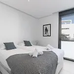 Cenuela - Lush Haven By United Renters