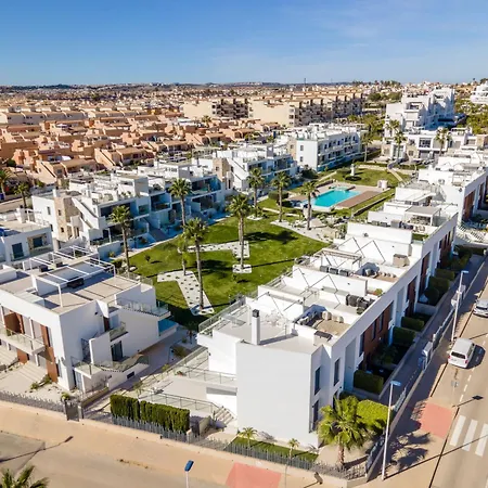 Cenuela - Lush Haven By United Renters Daire *