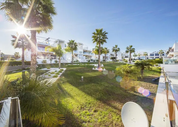 Apartamento Ceñuela - Lush Haven By United Renters Torrevieja