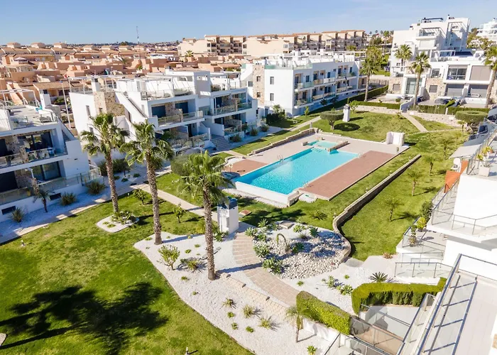 Apartment Cenuela - Lush Haven By United Renters