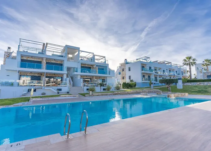 Apartamento Ceñuela - Lush Haven By United Renters *