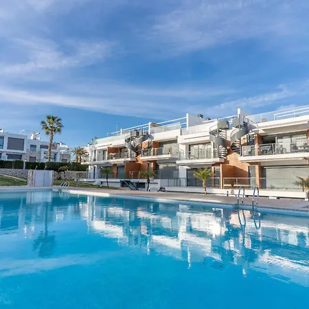 Cenuela - Lush Haven By United Renters * Torrevieja